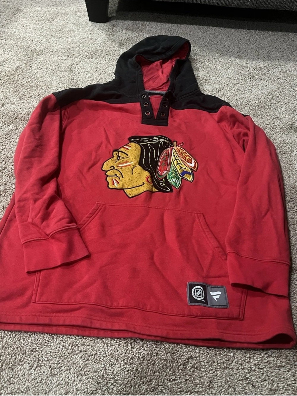 NHL Fanatics Size Large Chicago Blackhawks Red Pull Over